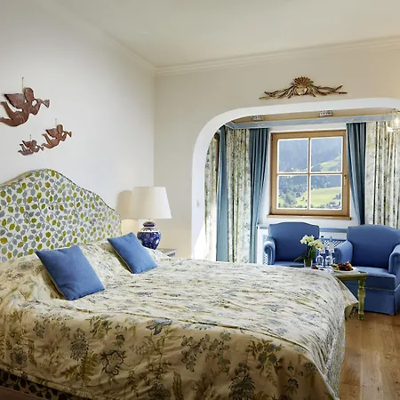 Relais & Chateaux Tennerhof Кицбюэль